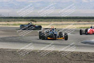 media/Jun-01-2024-CalClub SCCA (Sat) [[0aa0dc4a91]]/Group 6/Race/